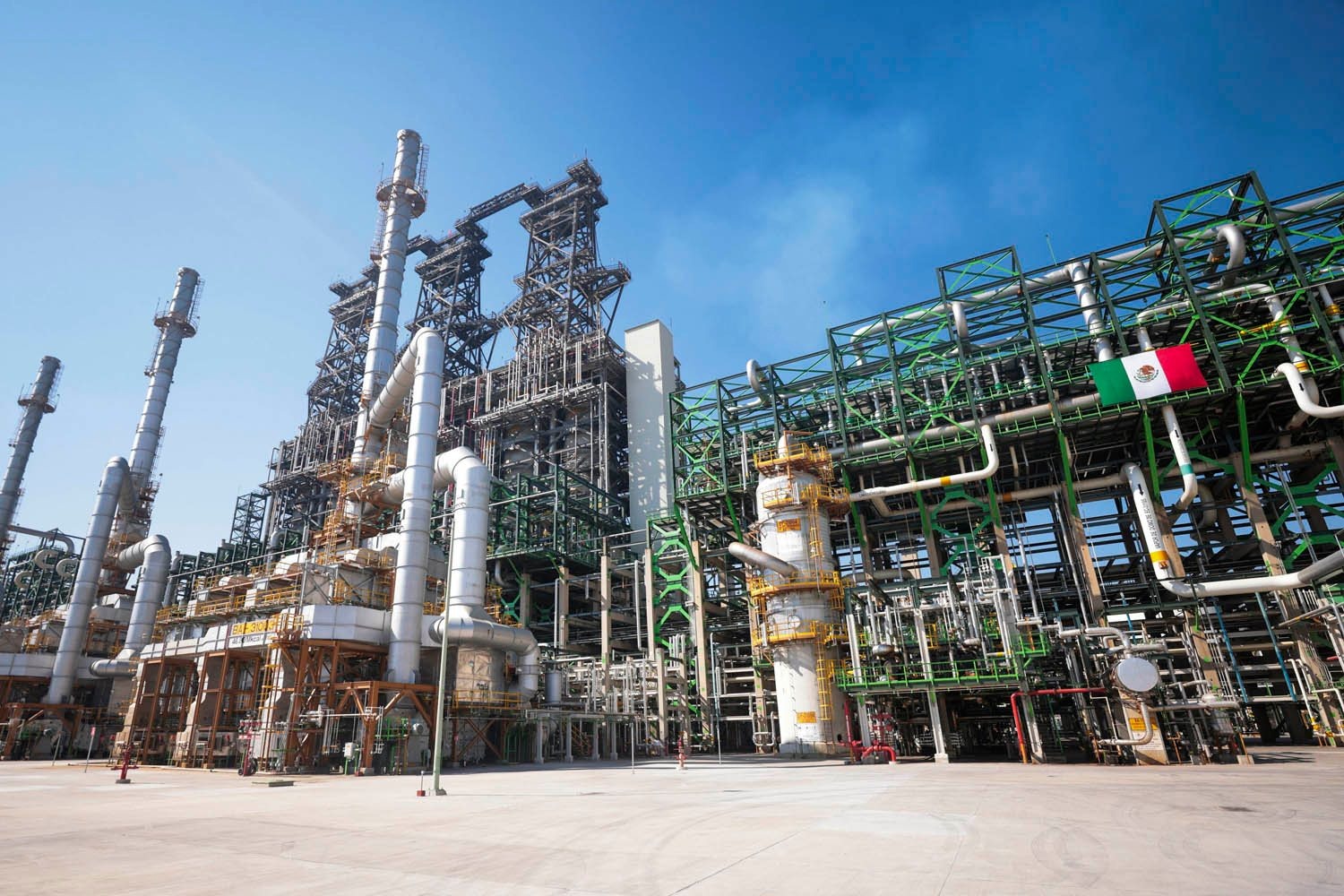 Gobierno federal reporta subsidio millonario para contener precios de los combustibles